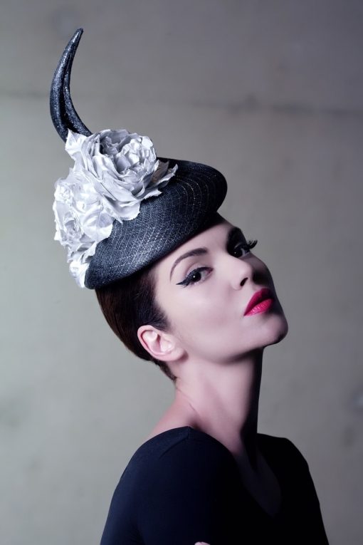 Sandro Hyams PHILIP TREACY FLORAL HAT